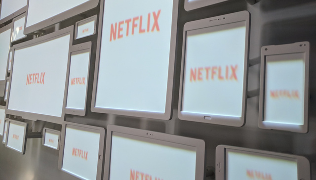 Netflix,算法,影评人,降维,极客,hoWide,评论,五星,五星打分,用户影评