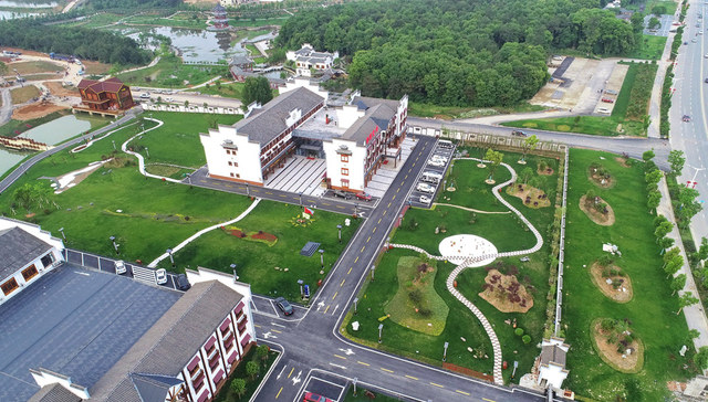 从遍地开花到理性退出 “特色小镇热”趋于冷静