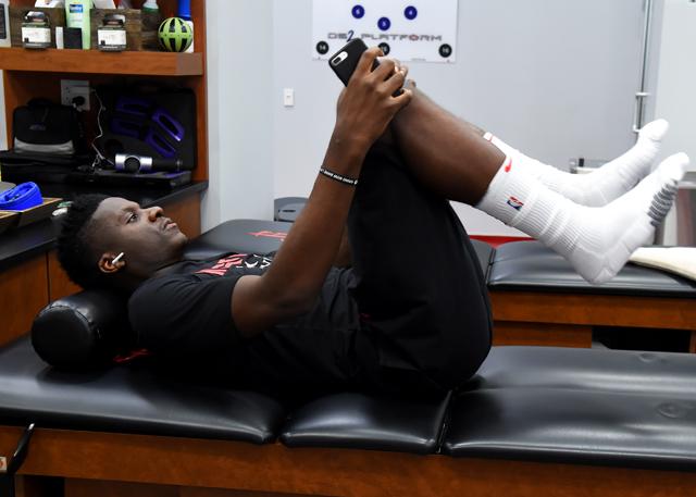 官网圆桌：“入不敷出”的火箭 路在何方？