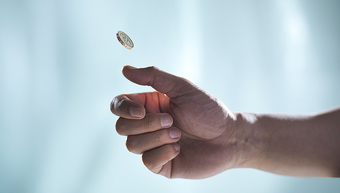 朱炜明,抢帽子,证券市场监管,证券公司,证券经纪人,证券犯罪,证券从业,证券账户,操纵证券市场,操纵