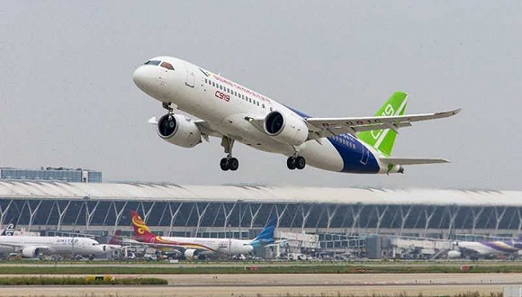 C919转场我国首个专业民机试飞基地 试飞工作全面提速