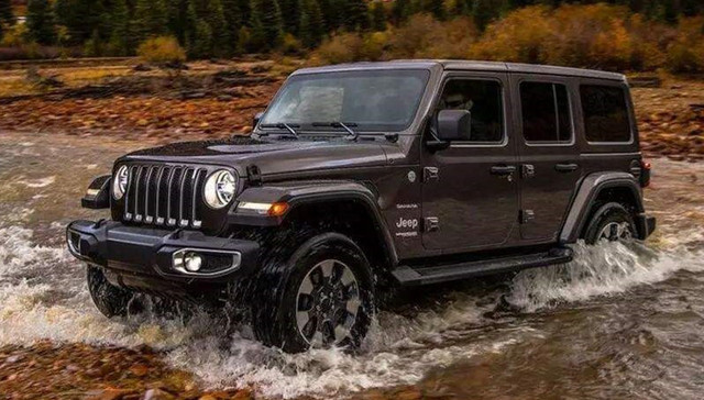 为了直观展示搭载的黑科技 Jeep把这款发动机拆解了