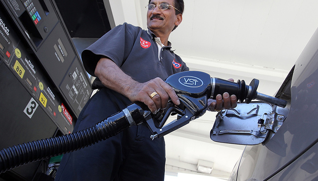 中期选举前给油价降温 美国政府考虑动用紧急原油储备