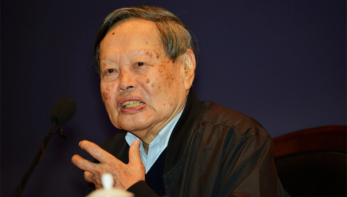 科学家,杨振宁,培养质量,一流大学,物理系,物理班,学生培养,试验,培养人才,2009年