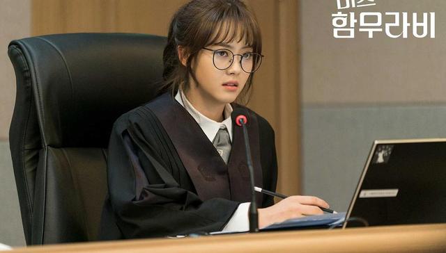 编剧,loveline,审判长,傻白甜,医生,量刑,韩剧,这种,汉摩拉比小姐,汉谟拉比小姐