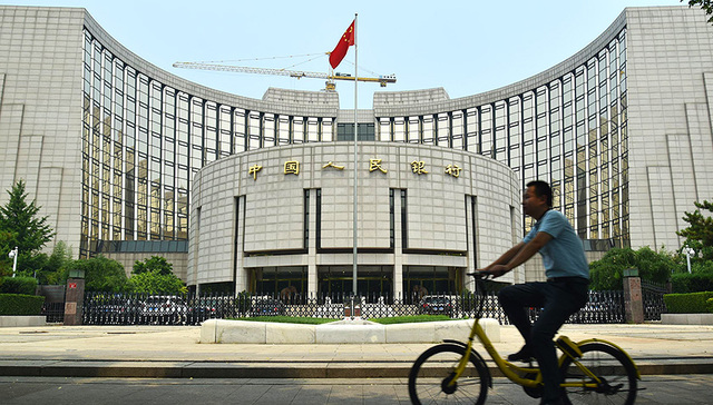 央行窗口指导银行 增配较低评级信用债