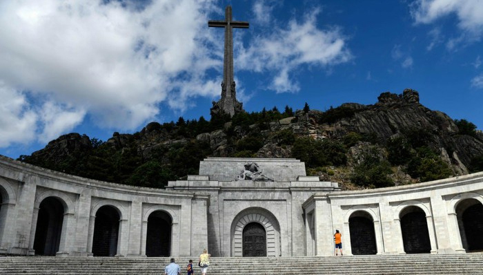 西班牙,思想武器