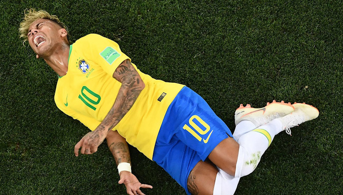 确认留守巴黎 内马尔笑谈“内马尔滚”火遍世界