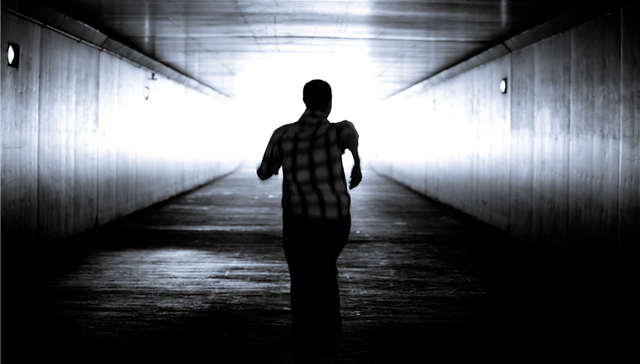 地方新闻精选|南通毒贩逃亡24天：游泳出城 曾乱搭货车辗转多省