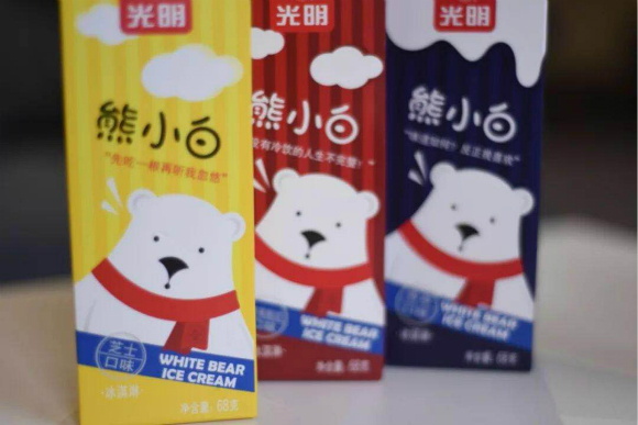 光明的熊小白冰淇淋。