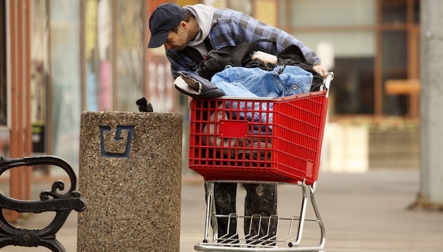 四分之一买不起日常用品 加拿大穷人的生活是这样的