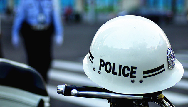 地方新闻精选|广西警方抓捕涉恶嫌犯遭200余人追打4公里 上百人被带回调查