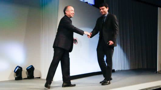 软银总裁孙正义(Masayoshi Son)和Cohesity联合创始人兼首席执行官莫希特亚伦（Mohit Aron）