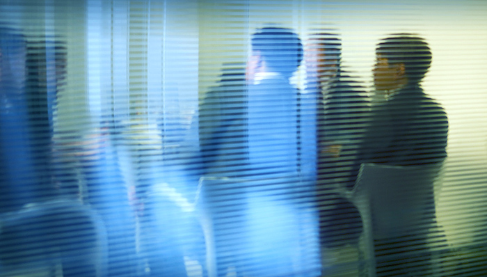 清华控股,1975年,大校,青年球员,董事会董事长,股票代码,控股有限公司,启迪,阿贾克斯模式,回归