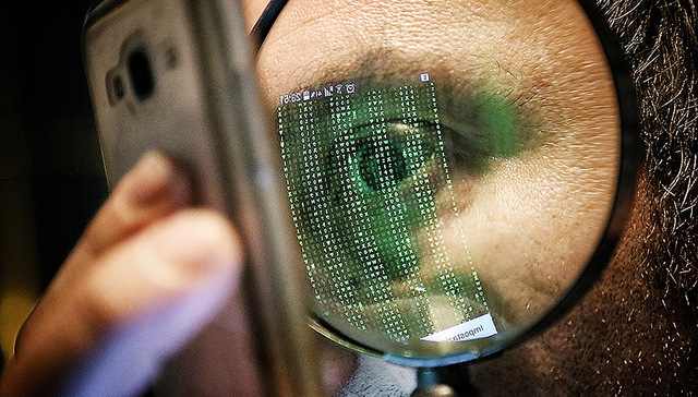 荐股,添加好友,基金净值,基金代码,理财产品,亿星,个股行情,微信,抓获,犯罪嫌疑人