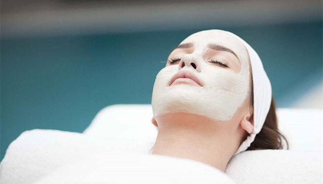 姜黄、粘土和活性炭......最时兴的DIY面膜都在“和稀泥”