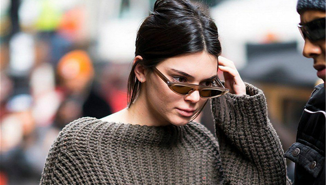 听说现在的墨镜越挡不住眼睛，才越时髦