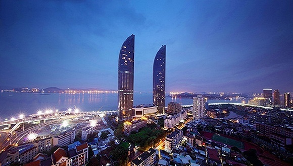 厦门楼市杀跌 土拍楼面价腰斩