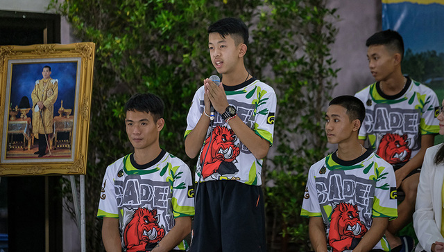 为何没国籍？泰国洞穴获救球队四人因祸得福拿到身份证