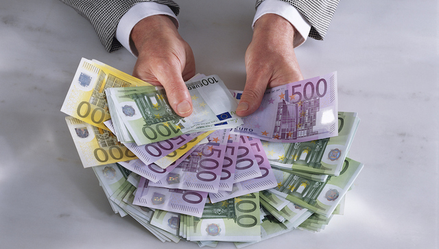 欧盟将严查投资移民 这八国的“公民身份”没那么好买了