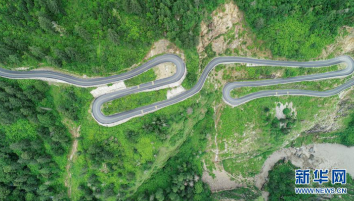 西藏吉隆：中尼古道换新颜