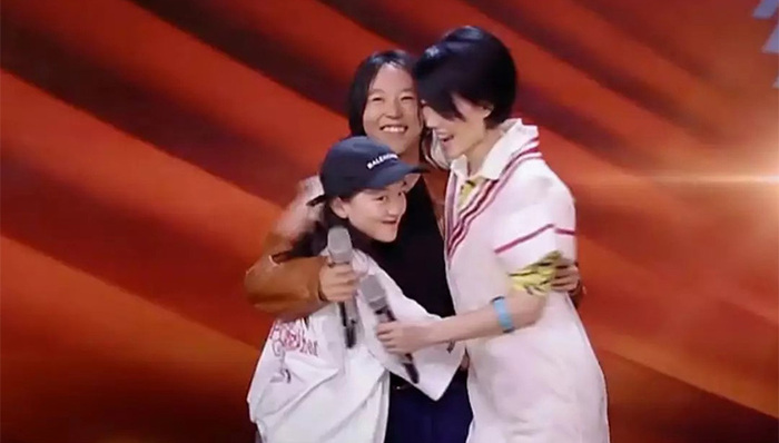 歌手,湖南卫视,幻乐之城,退赛,七维,节目音乐,湖南广播影视集团,洪涛,窦靖童,问题