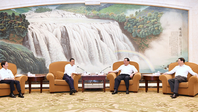 阿里巴巴,店小二,四新,一网通办,五个中心,四大品牌,政企关系,营商,核心技术