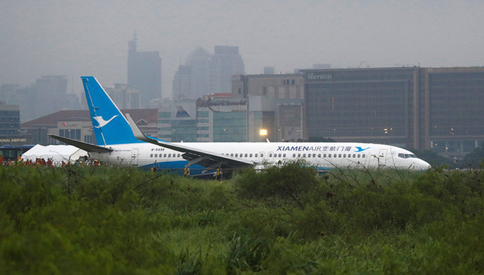 厦门航空,客机,偏出跑道
