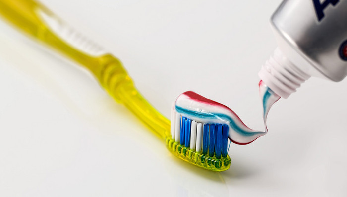 两面针,扣非净利润,中信证券