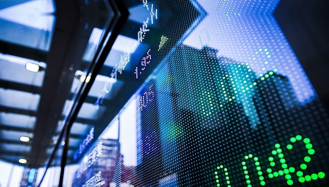 8月23日你需要知道的9个股市消息