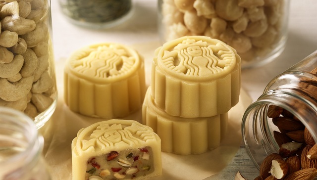 星巴克逆向思维，今年做起了五仁月饼