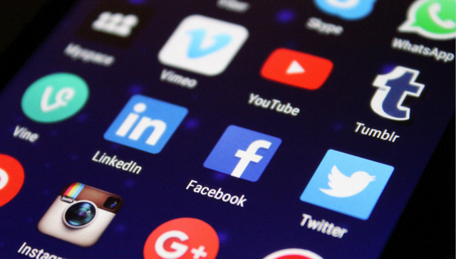 移动互联网,社交媒体,商业模式