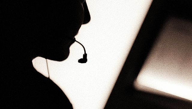 顺风车司机杀人这件事儿，滴滴客服们真的应该背锅么