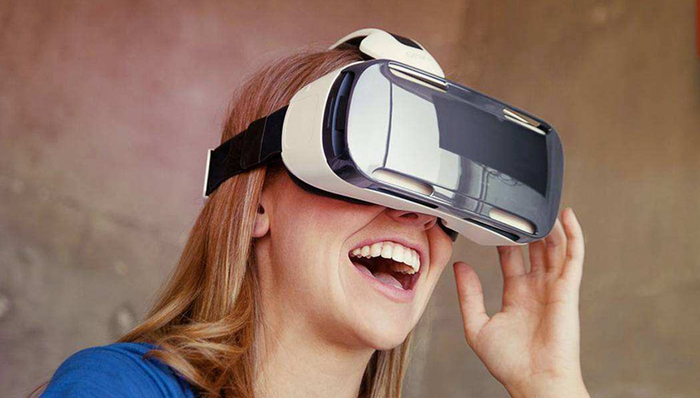 沃尔玛将推出VR购物，难道百搭的VR技术要全面“入侵”生活了？