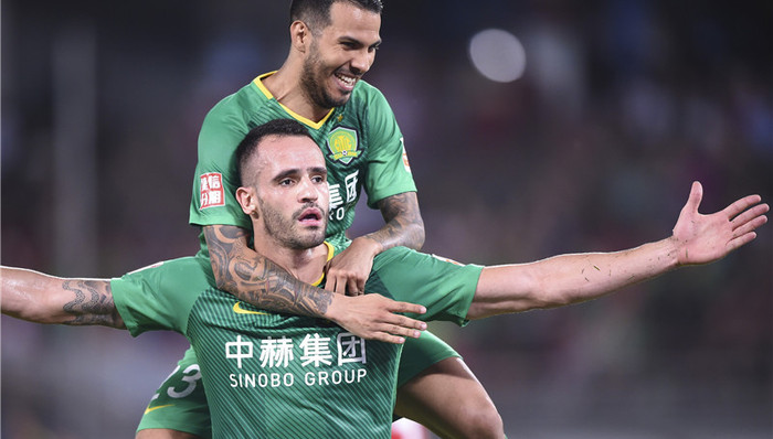 【体育早报】欧冠小组赛抽签揭晓 中赫国安主场击败重庆