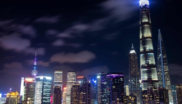 【看图说话】中国经济如何看？从股市与钢价的背离说起