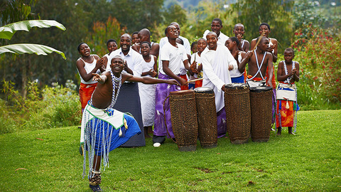 新华社大型纪录片《与非洲同行》上集