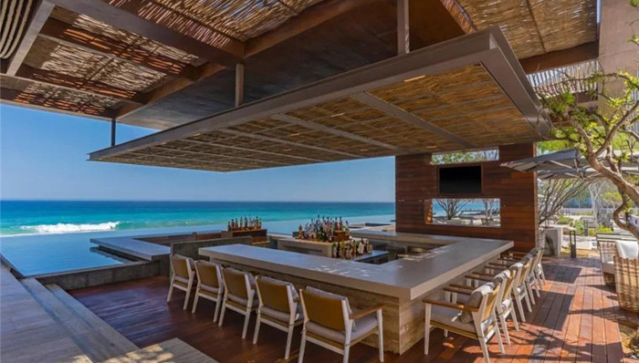 豪华精选的最新力作，居然是一座现代风的海边博物馆！