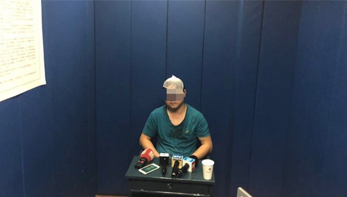 网约车,冲撞警车,交通违法