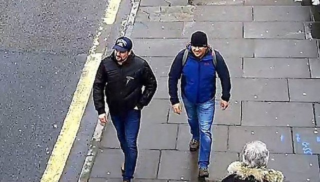 英国公布前间谍中毒案嫌犯姓名照片 两人均为俄罗斯特工