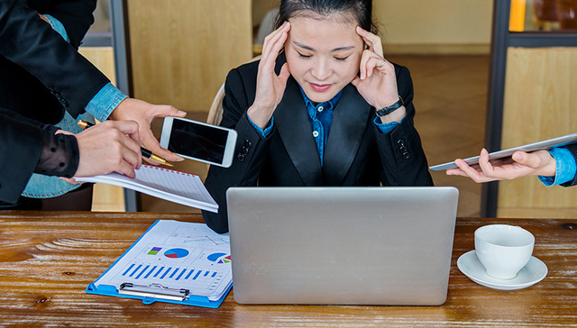 白加黑,充电,用人单位,基层公务员,高校,研发人员,倒床,学生,人的全面发展,战术