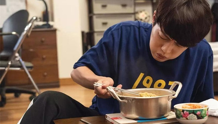 豆瓣7.3，让我们一起用餐吧！