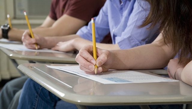 “开学季职场人摸底考”：最不擅长英语，最不看重Excel技能