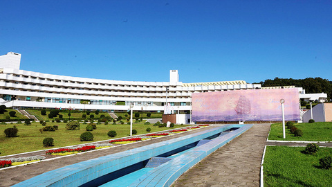 中俄友谊的见证——记“海洋”全俄儿童中心