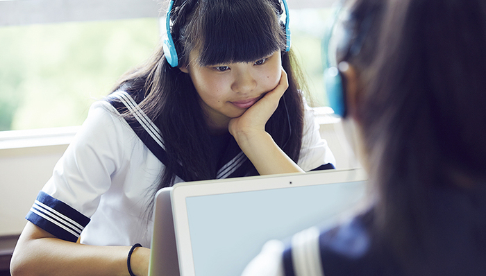 人口红利,破发,原创,在线教育,外教,盈利,课程,新东方,百团大战,1对1