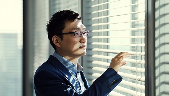 突破330亿美元市值，拼多多天猫化