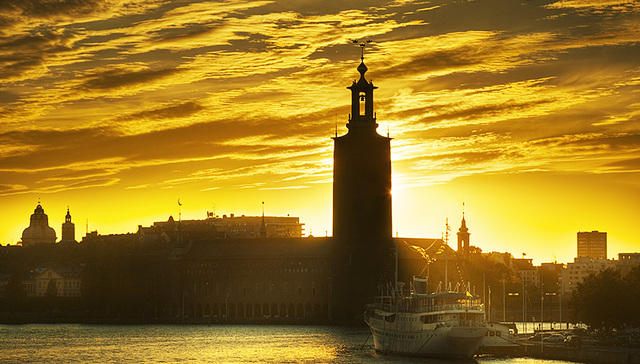 【评论】出境游该如何“入乡随俗”和捍卫正当权益？