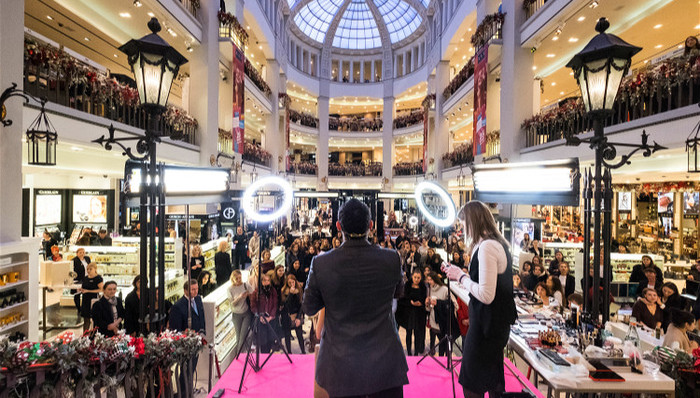 俄罗斯,时尚商业说