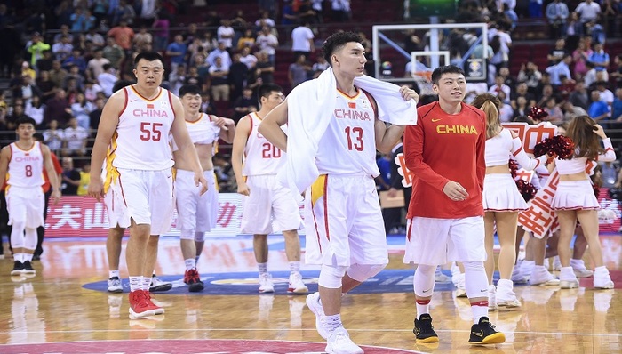 【体育早报】中国男篮蓝队逆转约旦 足协重罚国青小将