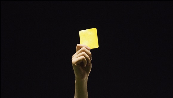 周某某,列车,警情通报,铁路公安,治安管理处罚法,乘坐,座位,违反治安管理行为,,,报料